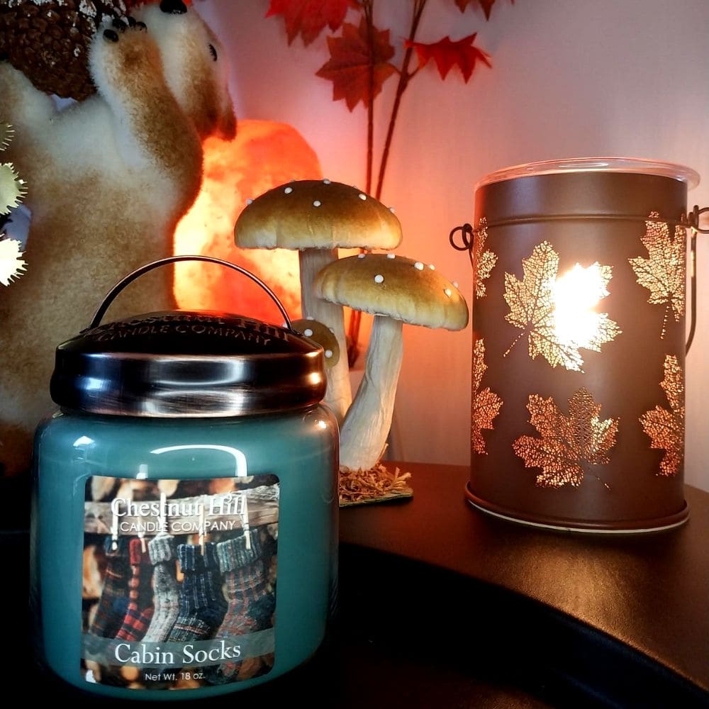 Bougie Parfumée CHAUSSETTES DE CABANE 450g - CHESTNUT HILL Candle Company Déco et Senteur du Monde