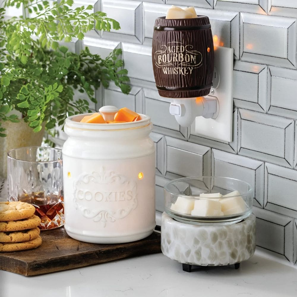 Lampe chauffe-cire parfumée électrique CLASSIC COOKIE JAR blanche - CANDLE WARMERS® Déco et Senteur du Monde