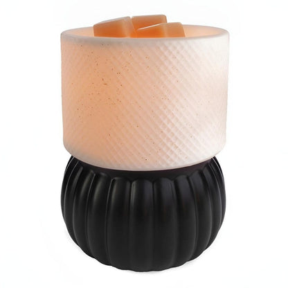 Lampe chauffe-cire électrique Luxe en céramique blanche texturée et base noir mat, marque CANDLE WARMERS®, isolée sur fond blanc.